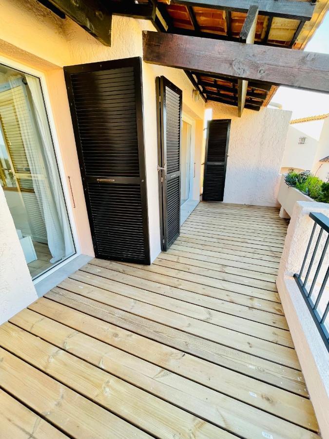 Superbe T2 Avec Vue Mer Et Piscine La Croix-Valmer Exterior foto